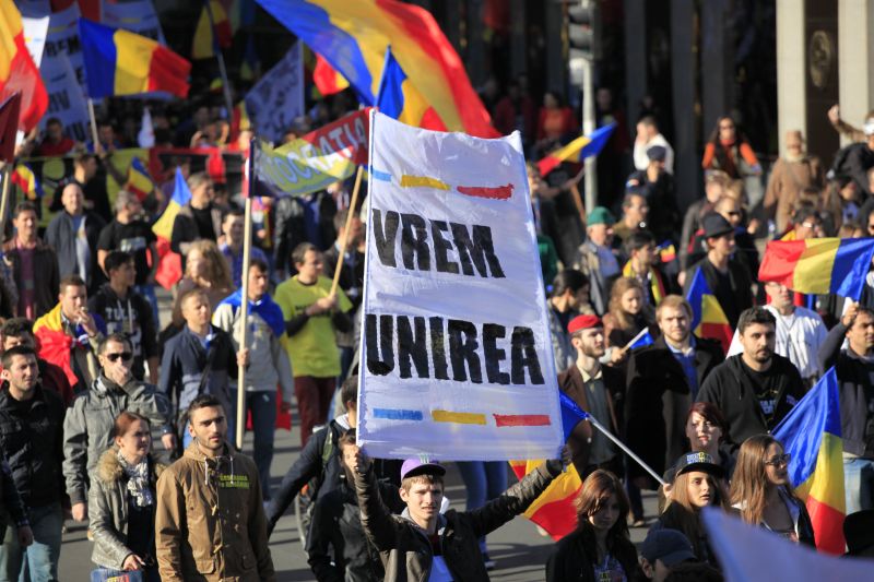 romanii au manifestat pentru unirea cu basarabia (03)
