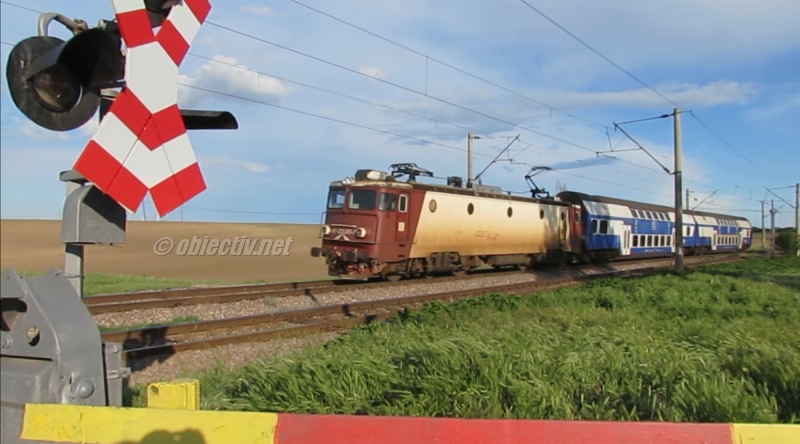 tren locomotiva calea ferata