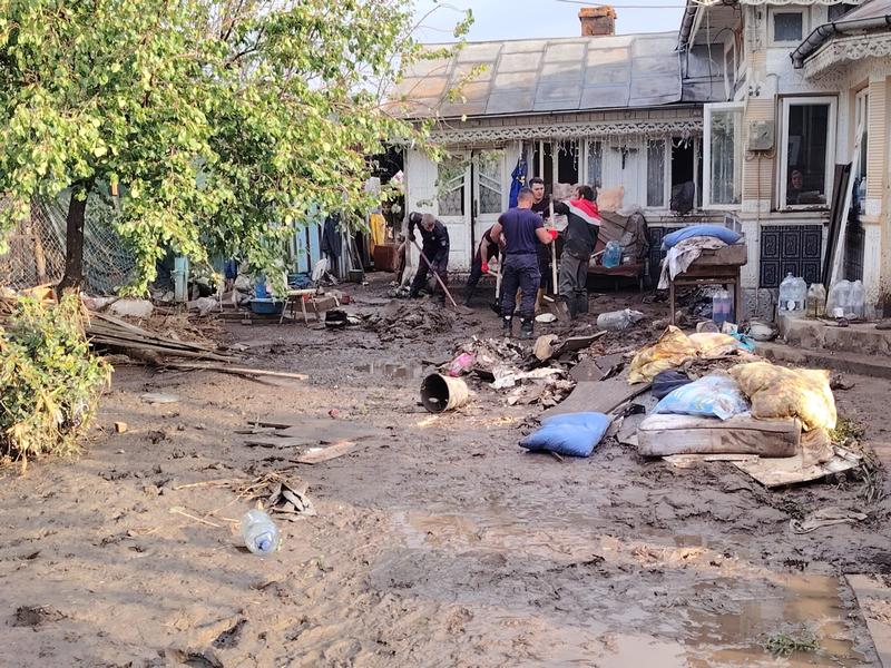 Isu Ialomita - Inundatii Galati 02