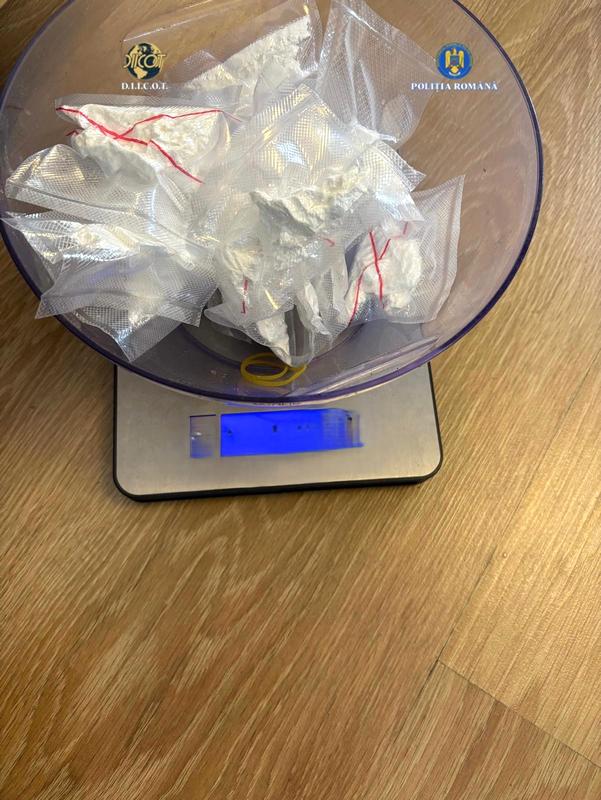 Perchezitii Droguri - 007