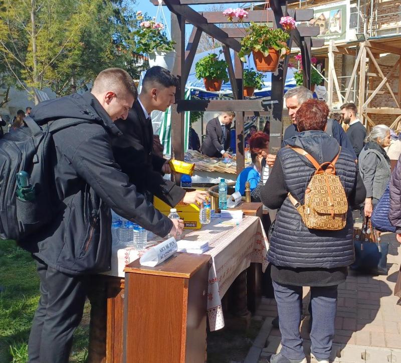 Hram Manastire Sfintii Voievozi Slobozia (4)