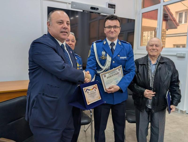 Intalnire Fosti Comandanti Jandarmeria Ialomita (2)