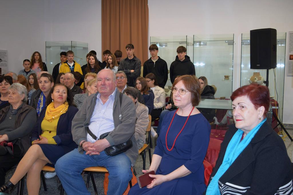 Muzeul Judetean Ialomita Eveniment Cultural Istoric - 02