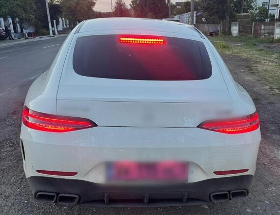 Auto Cu Placute False